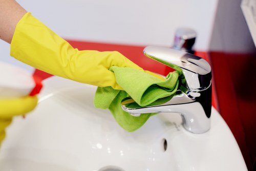Safe and professional carpet cleaning team working in Collierswood