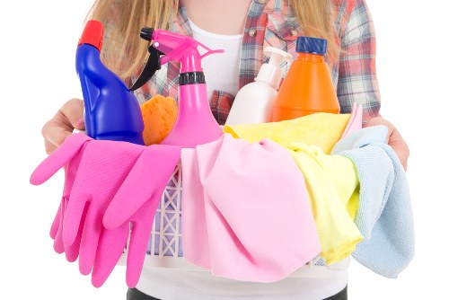 Steam cleaning equipment for carpets in Collierswood